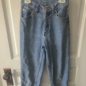 🦋Thrifted blue mom jeans! (Cheap price!)